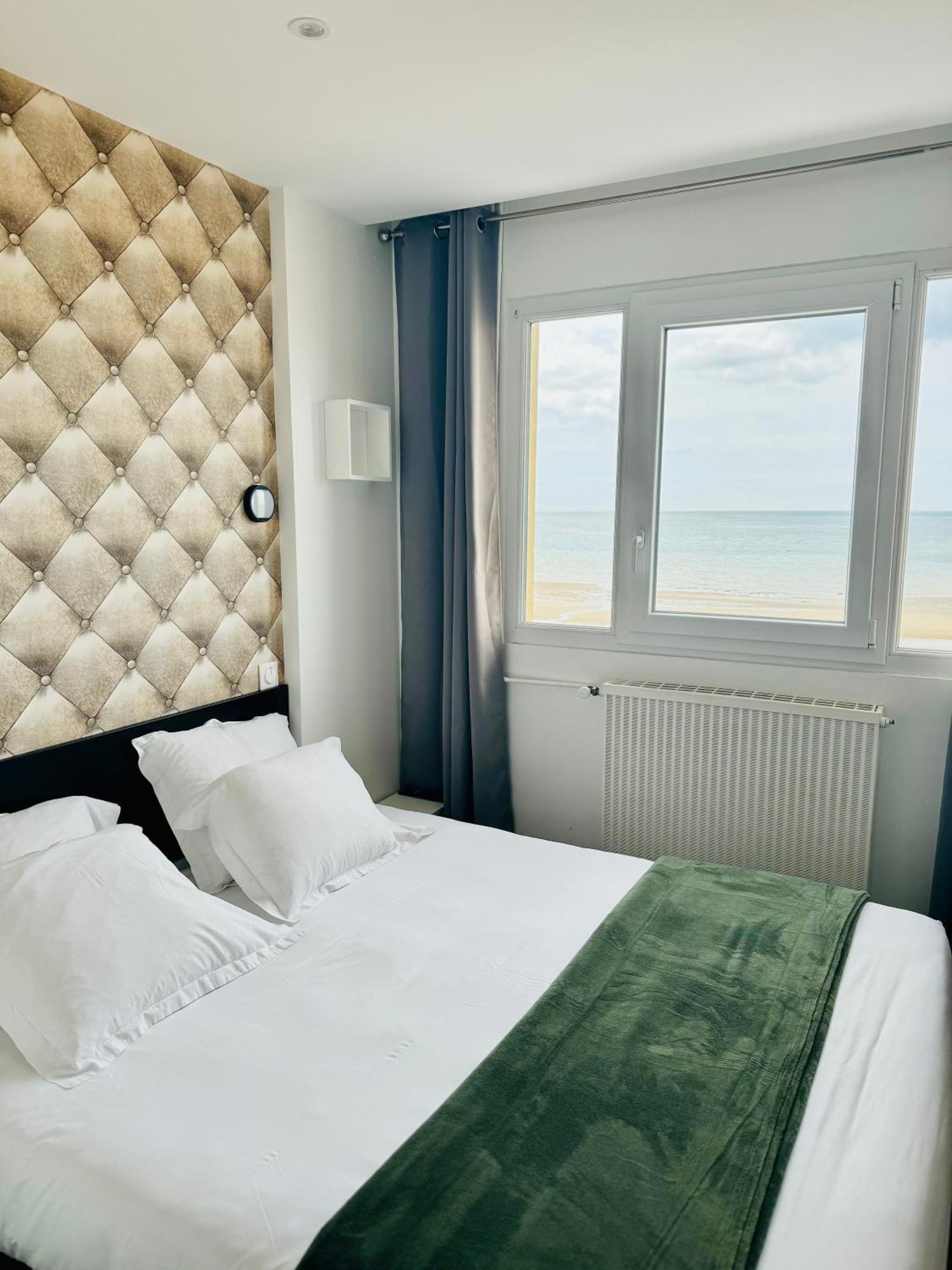 Le Clos Normand Saint-Aubin-Sur-Mer  Buitenkant foto