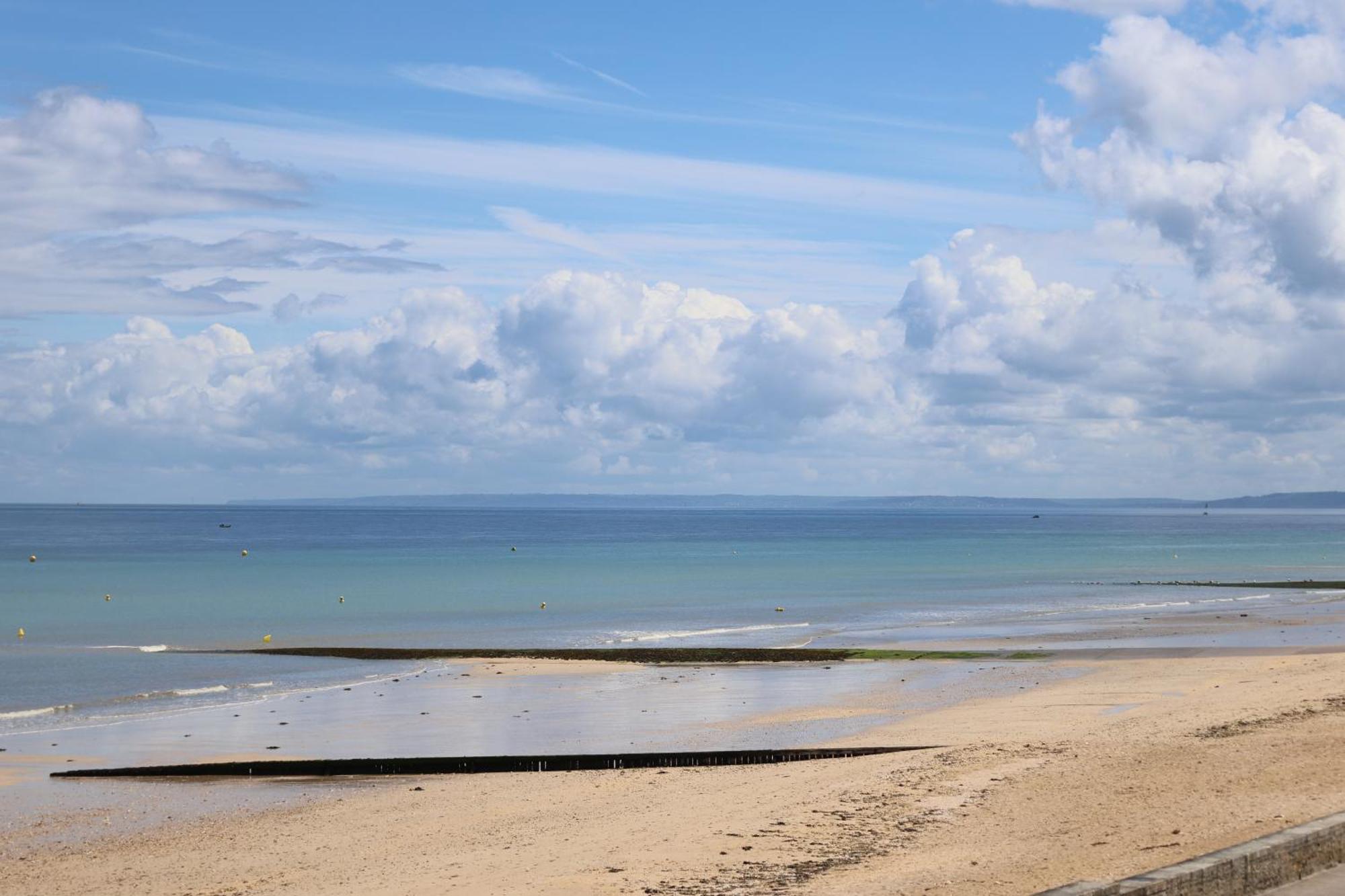 Le Clos Normand Saint-Aubin-Sur-Mer  Buitenkant foto